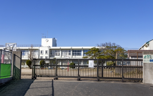 植松小学校